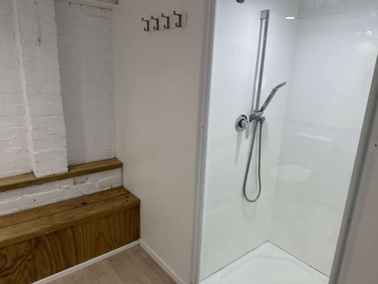 32 Chartwell Avenue Glenfield_12