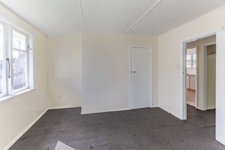 916 Bledisloe Street Raureka_11