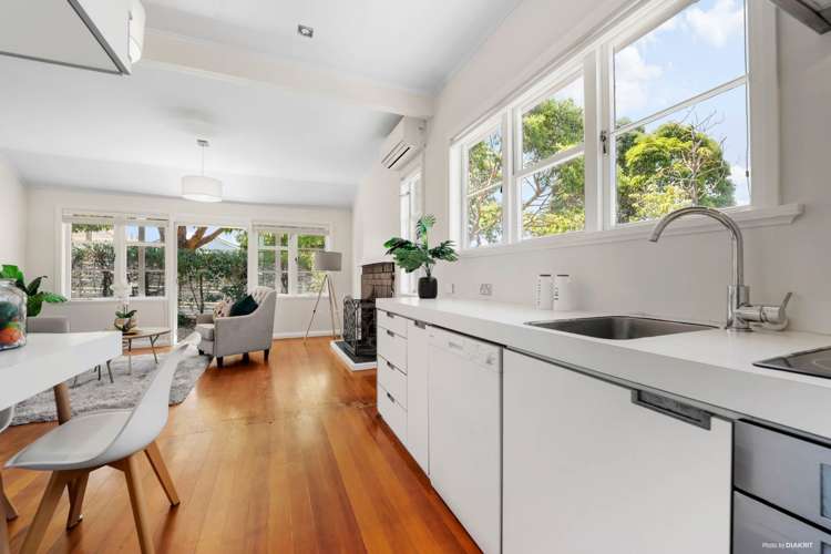 216a Meola Road Point Chevalier_7