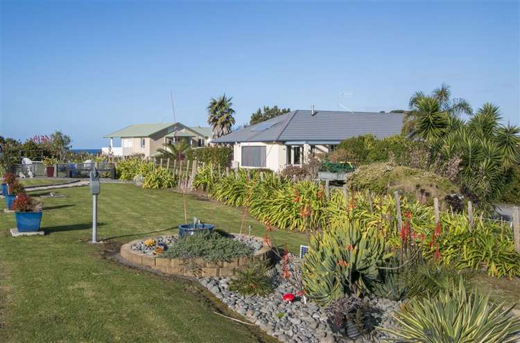 90 Koutunui Road Athenree_13