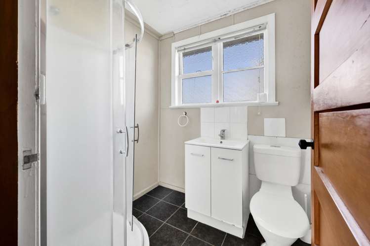 3 Dixon Avenue Hawera_16