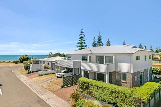 Slice of Paradise at Ohope Beach!