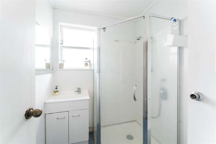 30 Universal Drive Henderson_6