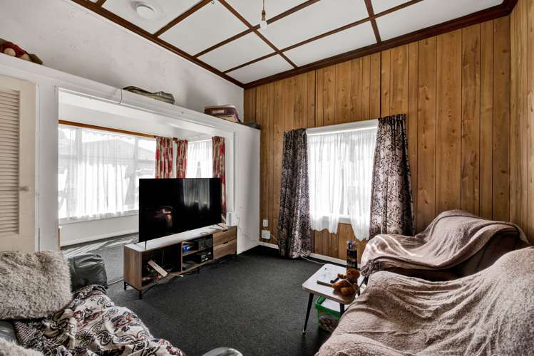 49 Collins Street Hawera_11