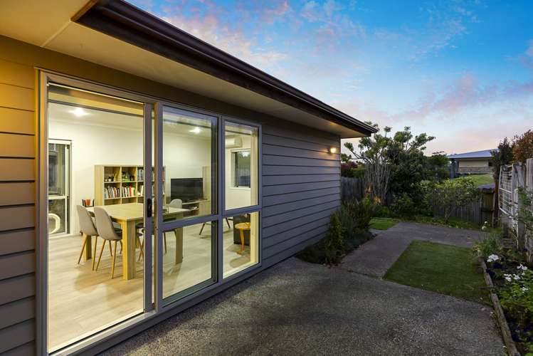 4 Mermaid Mews Red Beach_6