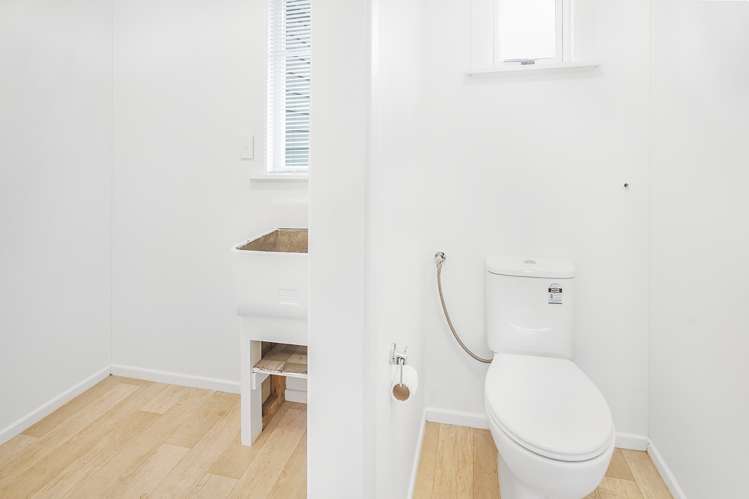 94 Bruce Avenue Glenview_16