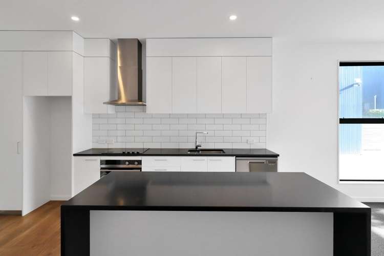 2/20 Trent Street 1283_4