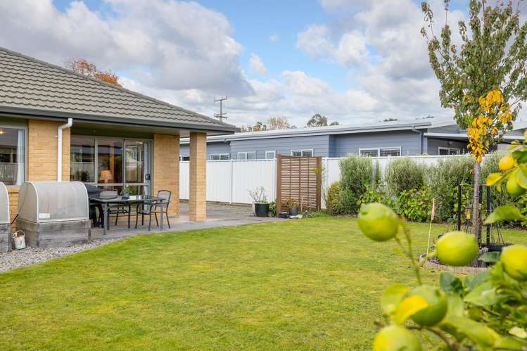 108 Solway Crescent Solway_14