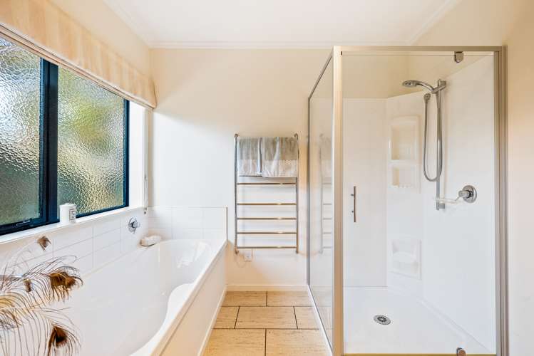 48 Sunstone Crescent Brown Owl_14