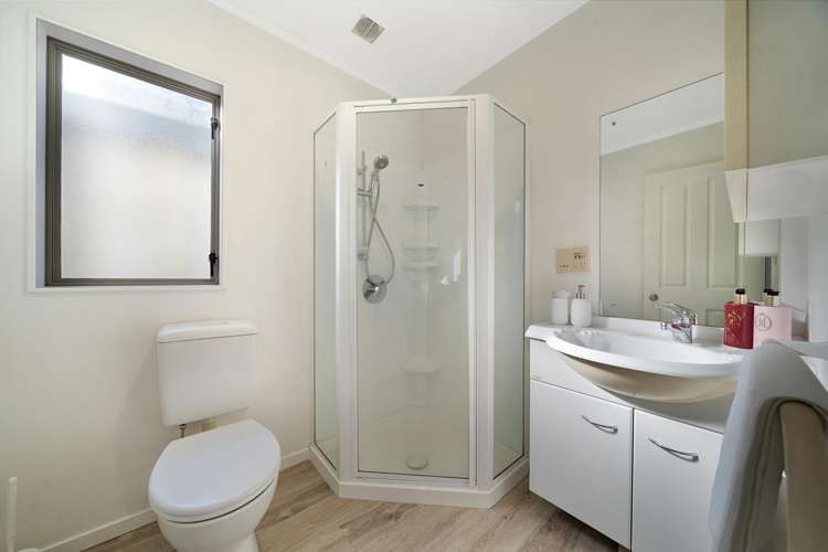 8 Lockington Avenue Henderson_17