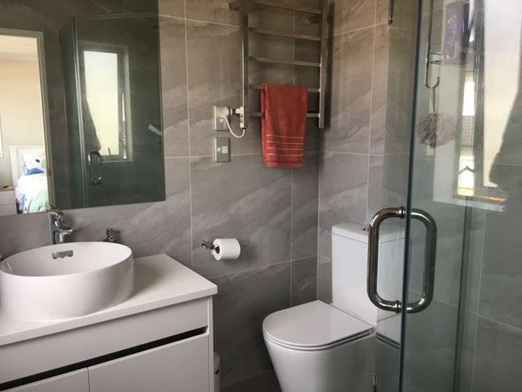 16 Hikuawa Road Flat Bush_10