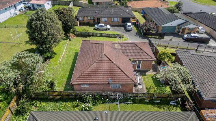 57 Castlefinn Drive Manurewa_2
