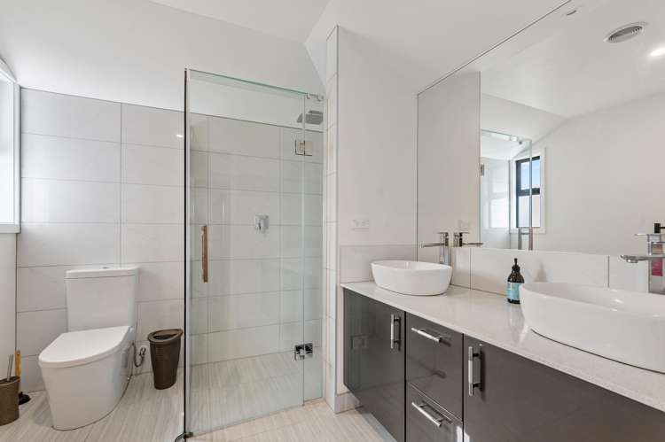 2 Taimana Lane Diamond Harbour_11