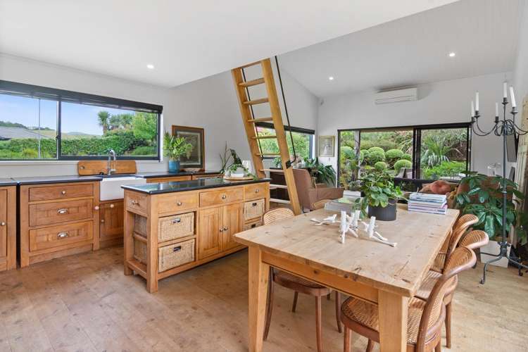 2 Laly Haddon Place Matakana_14