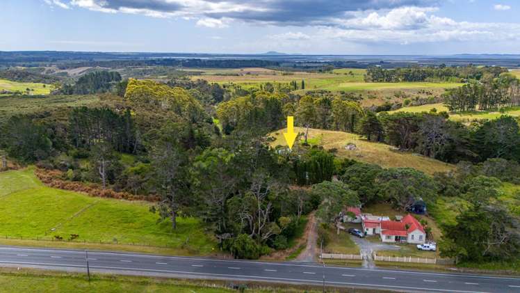 5796 State Highway 10, Kareponia_2