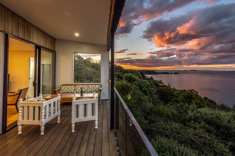 67 Queens Drive Oneroa_19