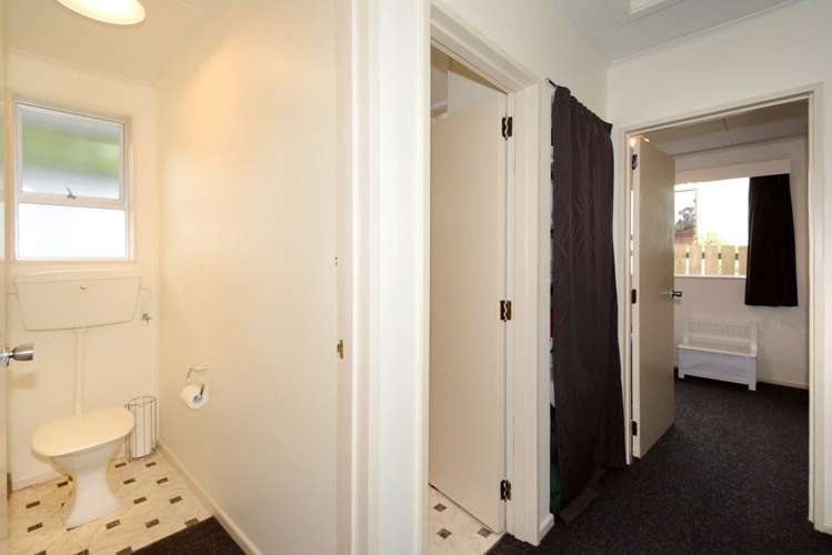 38 Irvine Street Lawrence_23