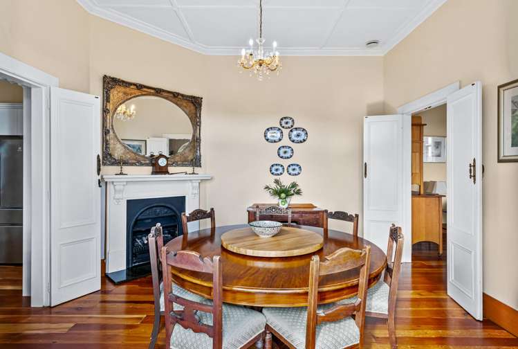 193 Valley Road Muriwai Beach_10