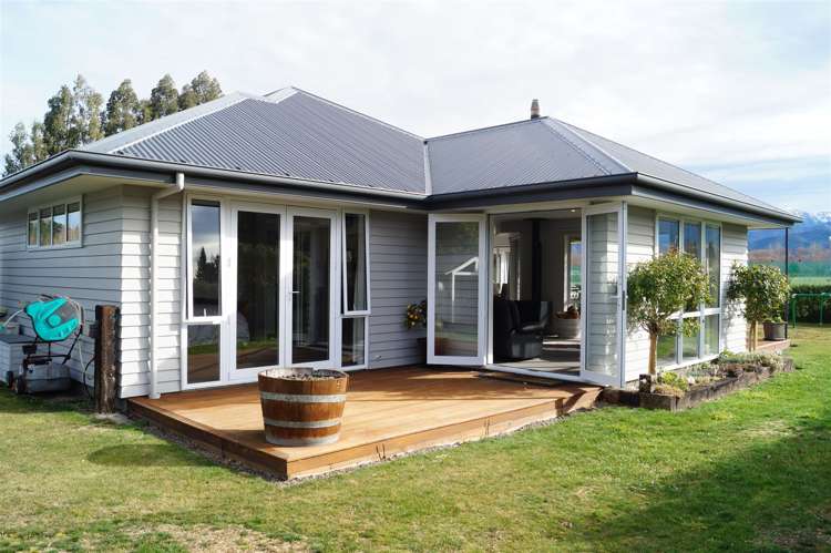 8/2 Ensor Drive Hanmer Springs_16