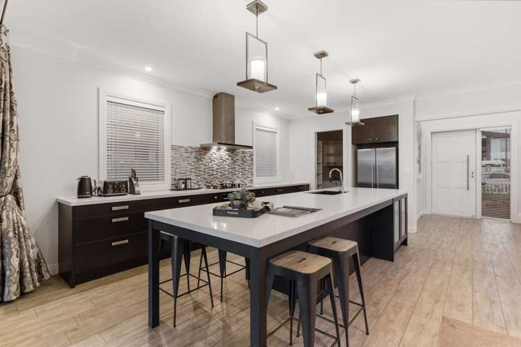 13 Milano Boulevard Karaka_5