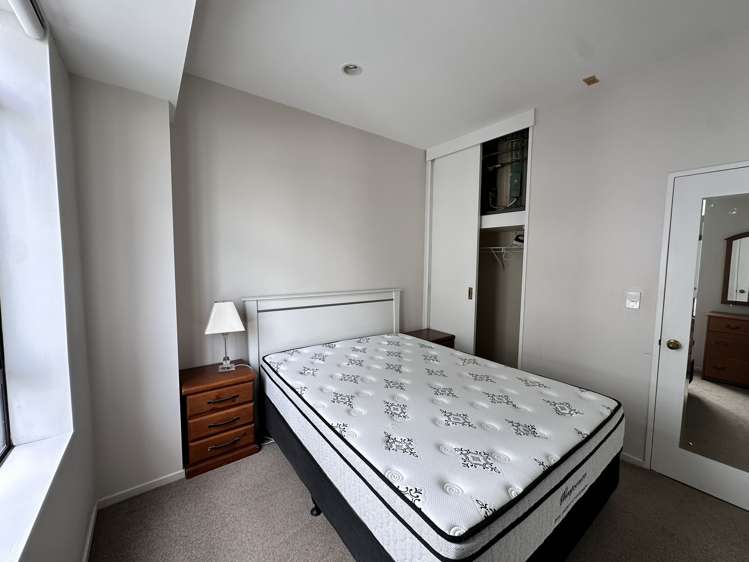 5C/50-52 Eden Crescent City Centre_8