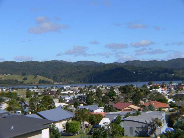 19 Panorama Parade Pauanui_1