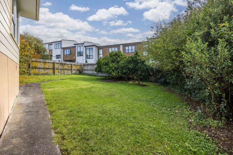 20 Bellringer Road Massey_24