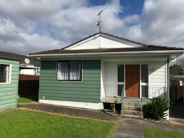 2/202 Waitemata Drive Ranui_16