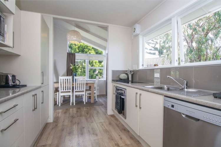 32 Sunvue Road Glen Eden_4