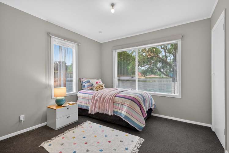 23 Russell Road Wainuiomata_11