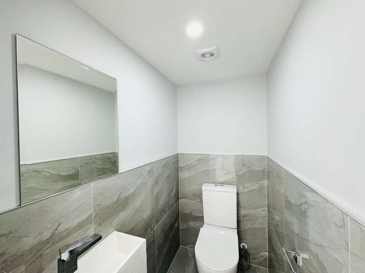 66A Maplesden Drive Clendon Park_9