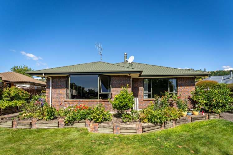 32 Kingsford Drive Stoke_18