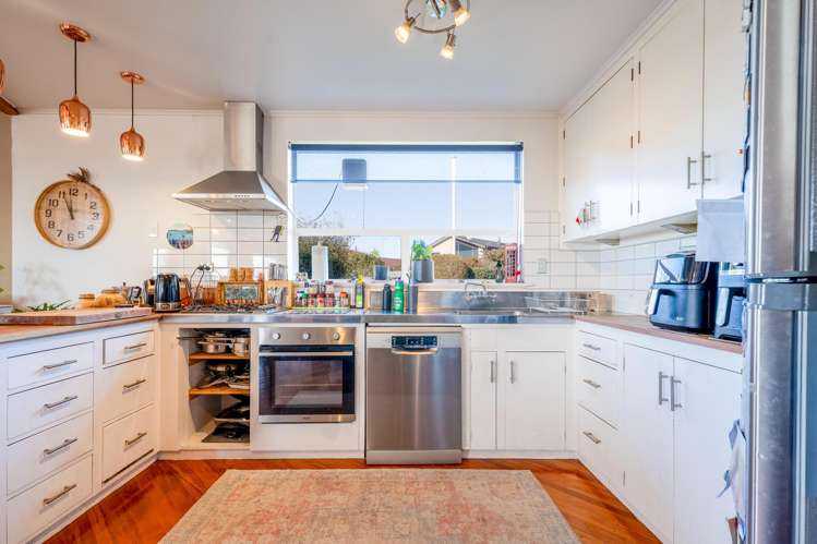 42 Tawa Street Glenwood_3