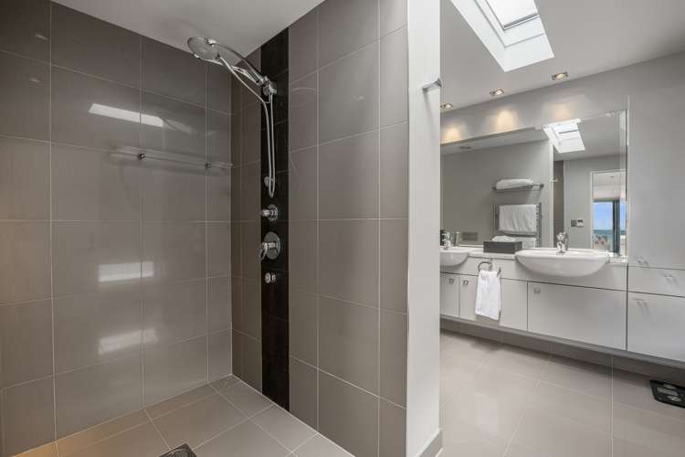 6 Kutai Lane Omaha_25