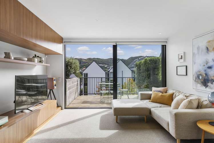 12 Jean Caldwell Way Island Bay_6