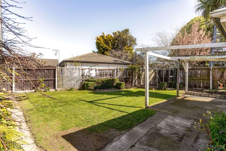 25 Ashbourne Street Burnside_11