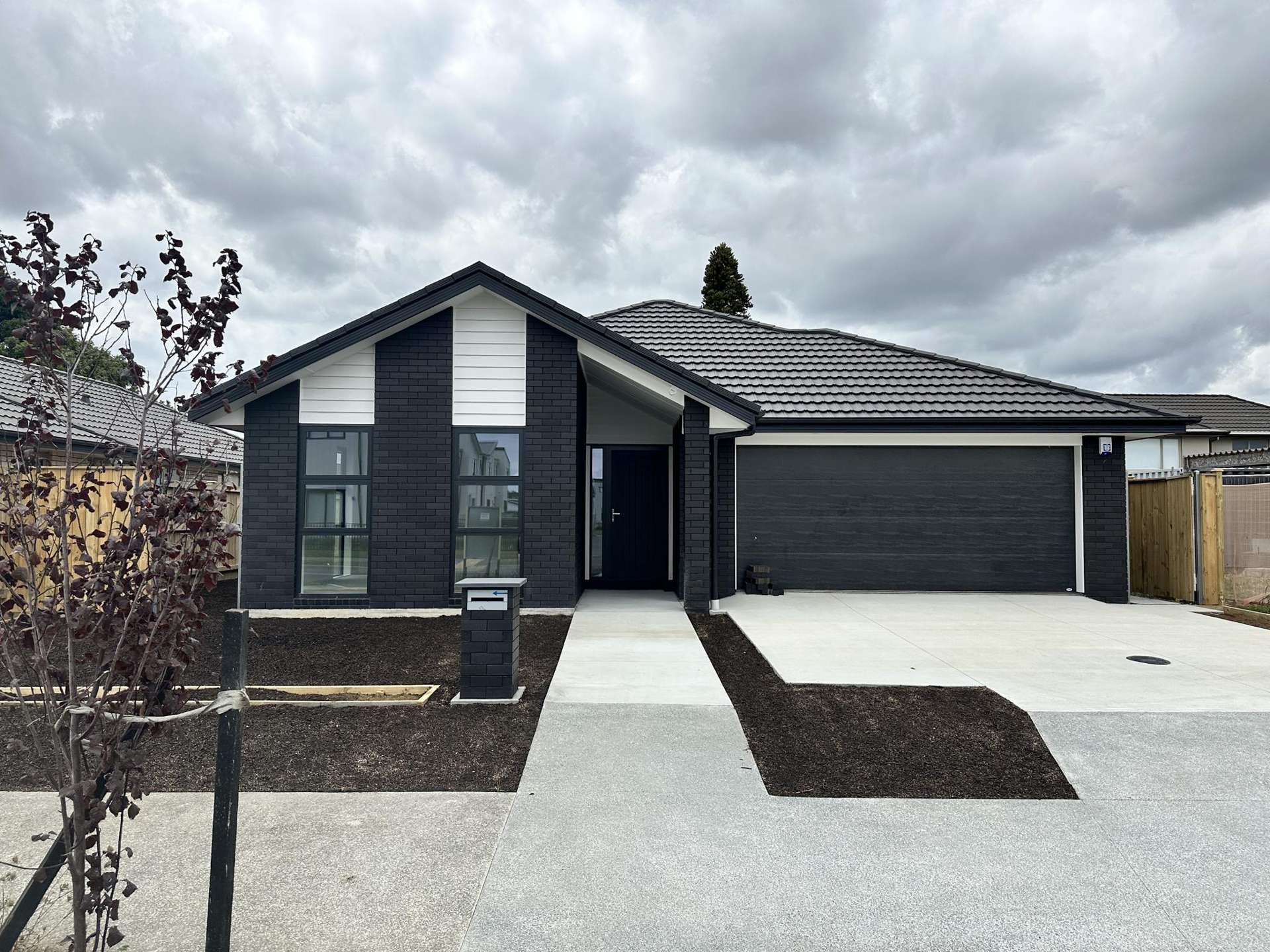 86 Waituarua Drive Waiata Shores_0