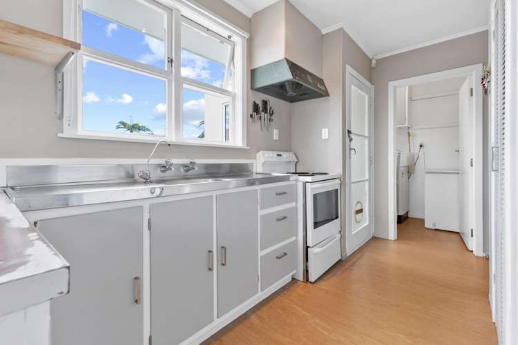 14 Riverpark Crescent Henderson_4