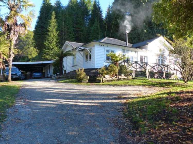 8 Rosstown Reefton_8