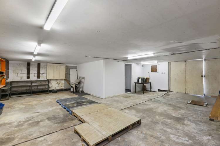 29 Palm Avenue Lyall Bay_17