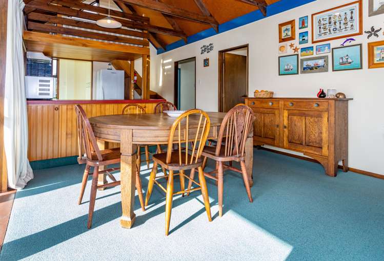 10 Robyn Crescent Hahei_5