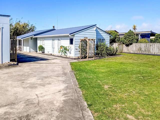 THREE BEDROOMS AT THE BEACH