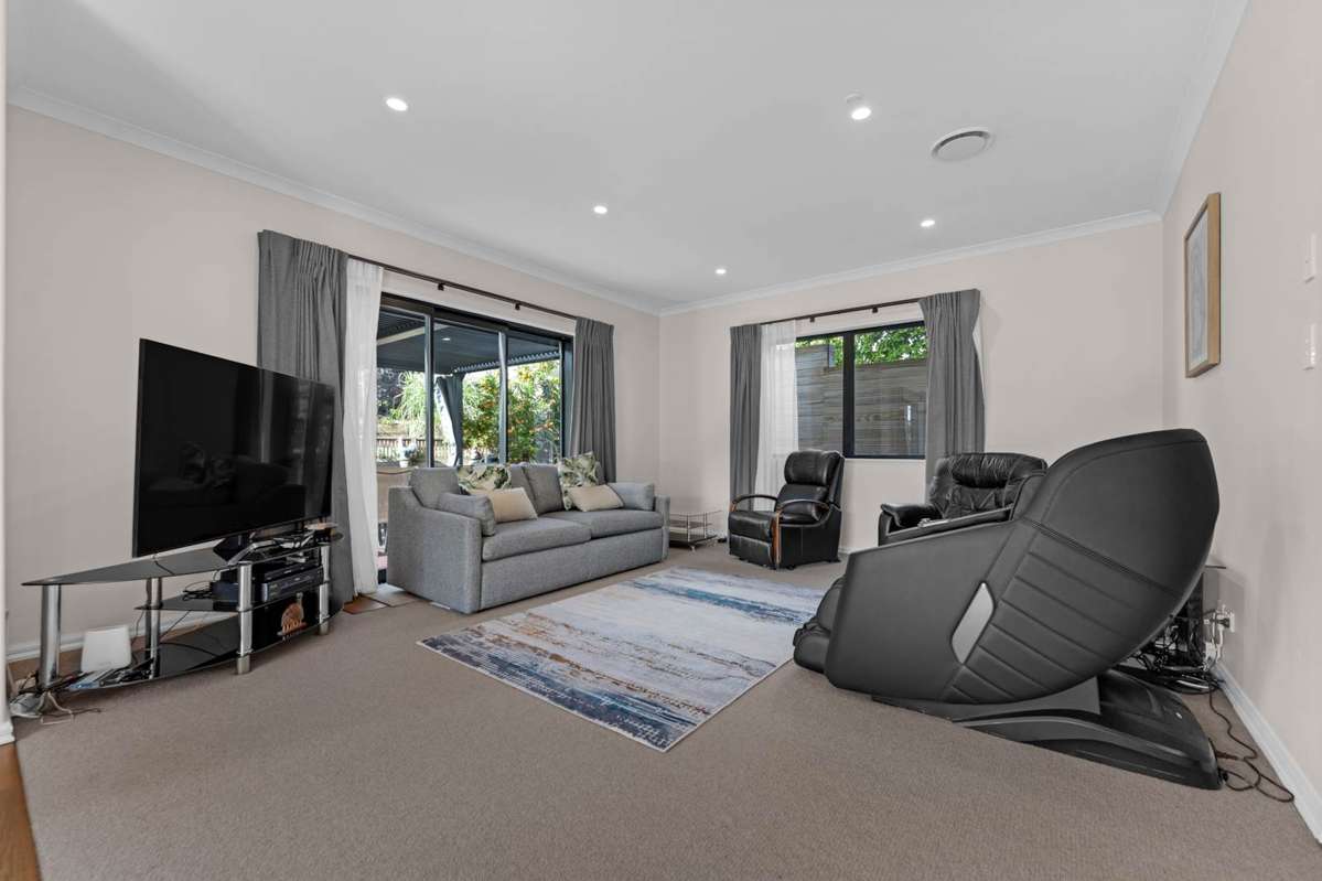 24 Tui Crescent_1