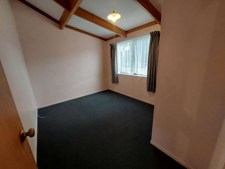 24 Hamblyn Crescent 1112_11