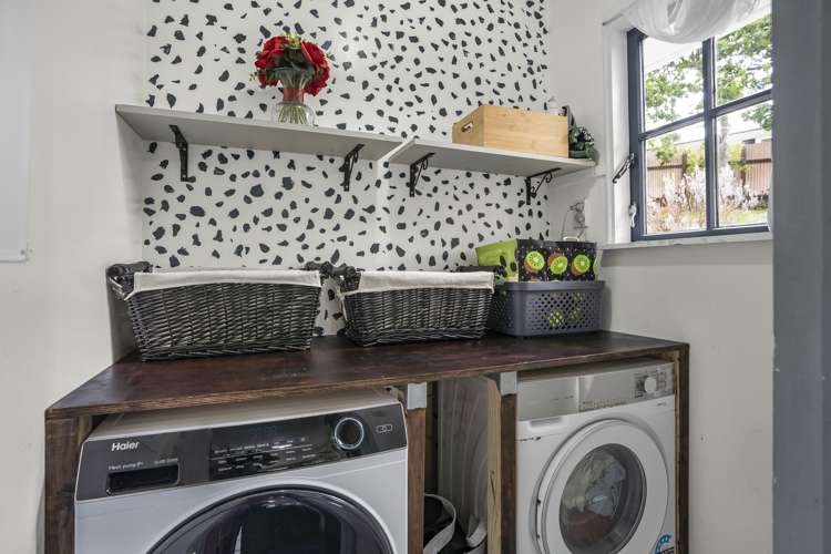 19 Bexley Grove Wainuiomata_13