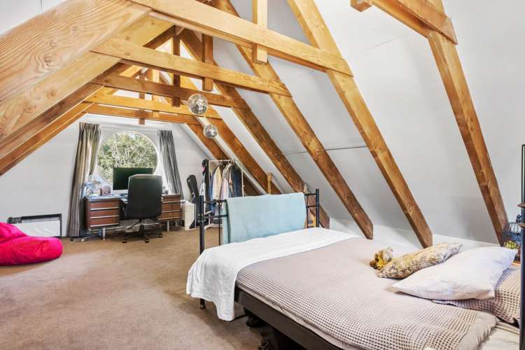 30 Bernard Magnus Lane Greenhithe_14