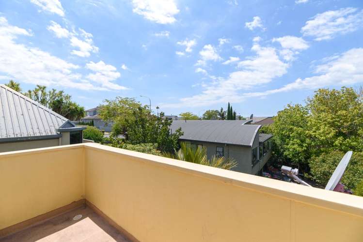 2/18 Killarney Street Takapuna_19