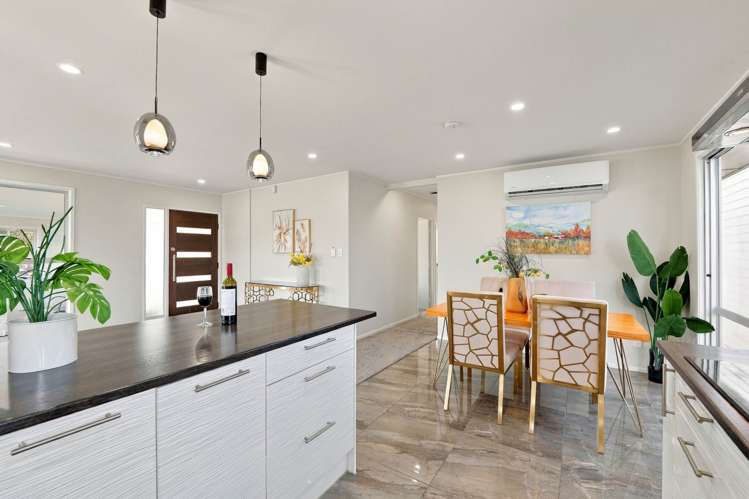 49 Reelick Avenue Pakuranga Heights_23