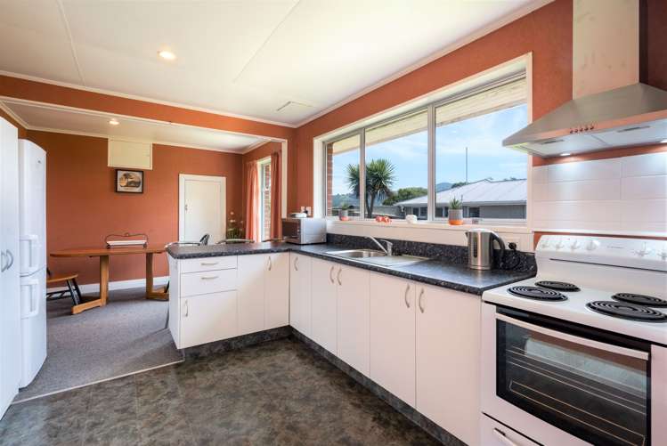 12 Frances Street Broad Bay_11