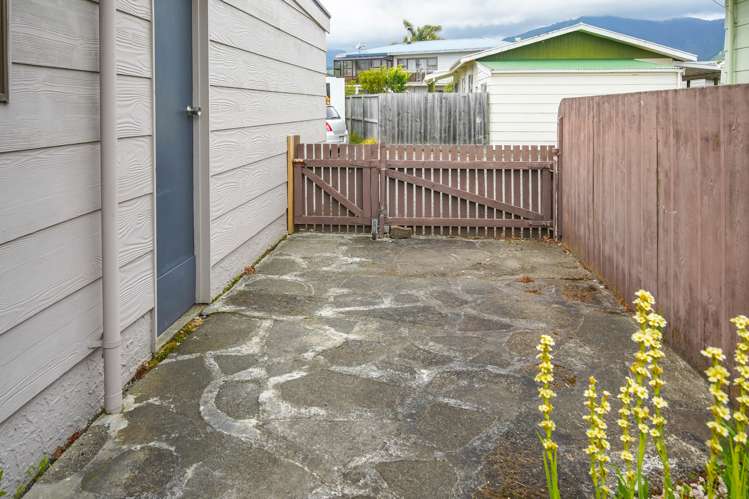 2/30 Leicester Street Stoke_8